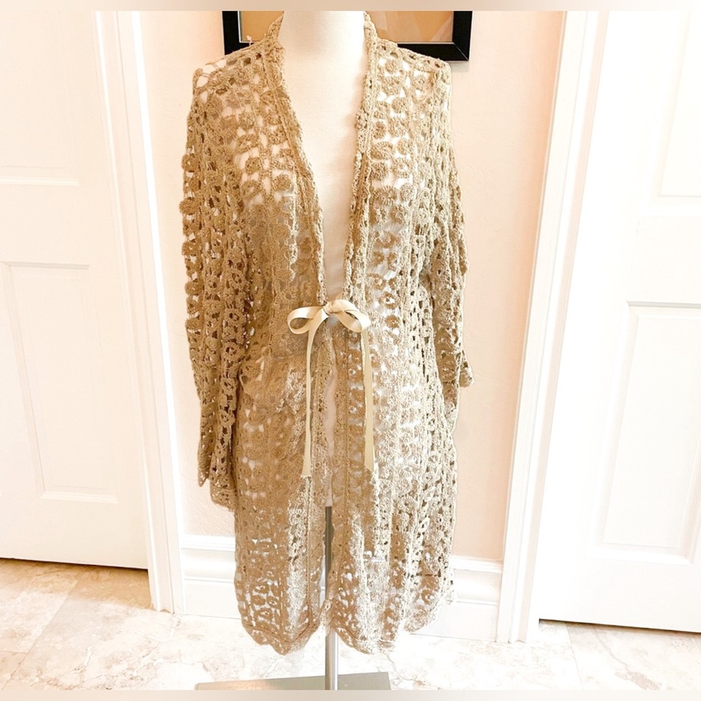 Unique crocheted open front tunic duster. XL. Beige tan. Look closely.